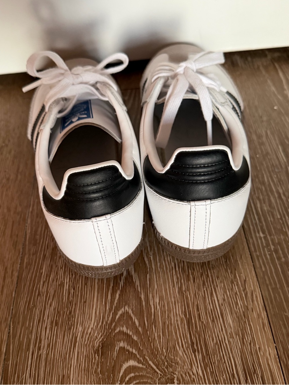 adidas White and Black Classic Samba Trainers UK6, 39.5, US8.5 - Picture 2 of 3